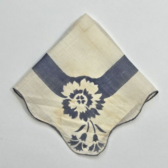 Unbranded Accessories - 1940s Floral Linen Scalloped Handkerchief  Cottage Core Granny Vintage READ